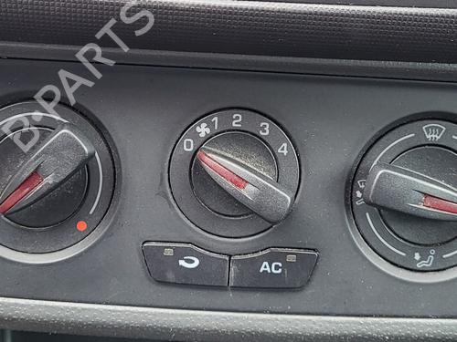 AC Styreenhet / Manøvreringsenhet AC Styreenhet / Manøvreringsenhet 39475627 39475627