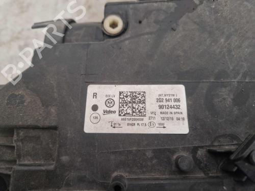 Right headlight VW POLO VI (AW1, BZ1, AE1) 1.0 | BP40444746C29 - Image 4