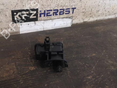 Used Fuel door actuator SKODA OCTAVIA III Combi (5E5, 5E6) 1.6 TDI (115 hp) 13069966