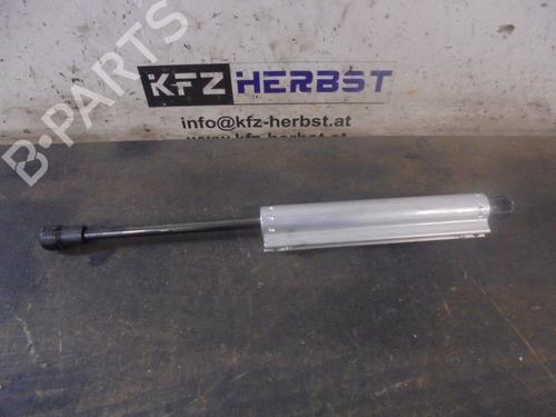 Other VOLVO V70 III (135) D5 BP13444714O1