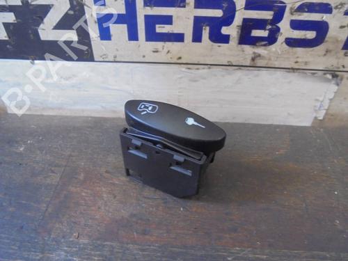 Used Switch Switch PORSCHE CAYENNE (9PA) Turbo S 4.8 (500 hp) 33541969 33541969