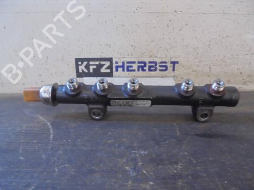 Fordelerrør FORD FOCUS III Turnier 1.5 TDCi (120 hp) 13441377