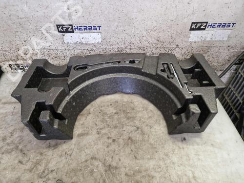 Used Jack Kit Jack Kit VW T-ROC (A11, D11) 1.0 TSI (116 hp) 33736869 33736869