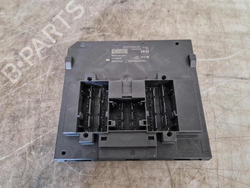 Unité de contrôle AUDI A3 Sportback (8VA, 8VF) 1.2 TFSI (105 hp) 33011969