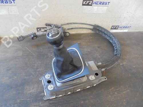 Used Gear lever VW SCIROCCO III (137, 138) 1.4 TSI (122 hp) 12869496