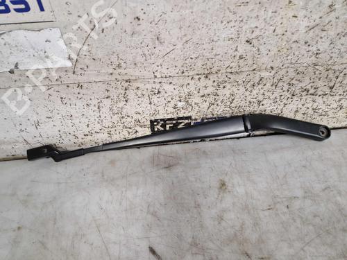 Used Front windshield wiper arm VW T-ROC (A11, D11) 1.0 TSI (116 hp) 30697367