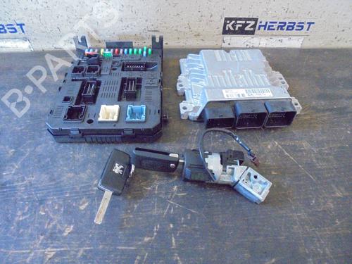 Used Engine control unit (ECU) PEUGEOT 5008 (0U_, 0E_) 1.6 HDi (112 hp) 12888381