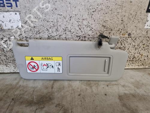 hjre-solskrm-vw-golf-viii-cd1-da1-2019-39737927 main image