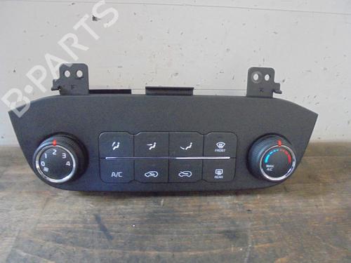 AC Styreenhet / Manøvreringsenhet KIA SPORTAGE III (SL) 1.6 GDI (135 hp) 12865508