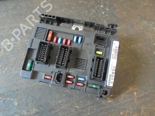 Used Fuse box PEUGEOT 206 Hatchback (2A/C) 1.1 i (60 hp) 20496255