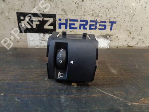 Used Headlight adjuster motor RENAULT KADJAR (HA_, HL_) 1.5 BLUE dCi 115 (HLA6) (116 hp) 13063228