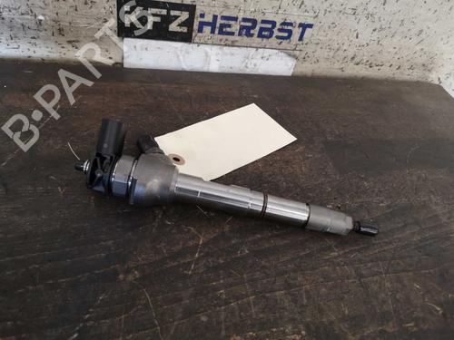 Used Injector VW GOLF VIII (CD1, DA1) 2.0 TDI (150 hp) 22280555