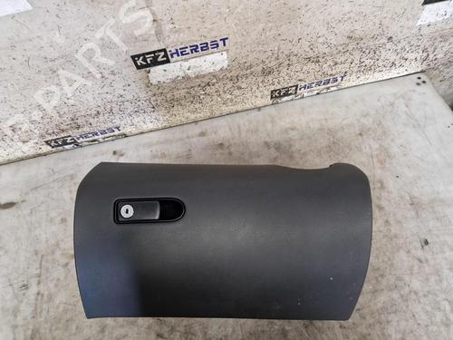 Handskerum Handskerum MERCEDES-BENZ C-CLASS (W205) C 180 BlueTEC / d (205.036) (116 hp) 33736778 33736778