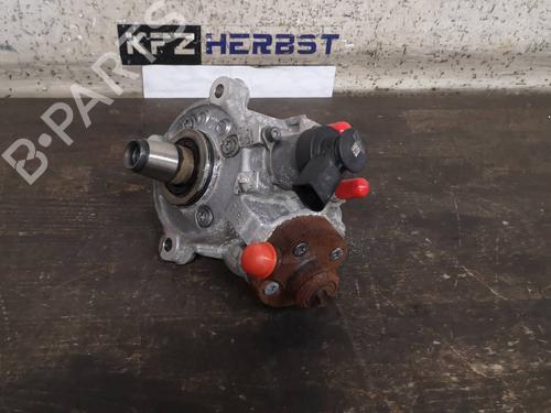 Used Injection pump BMW 3 (F30, F80) 318 d (143 hp) 12878990