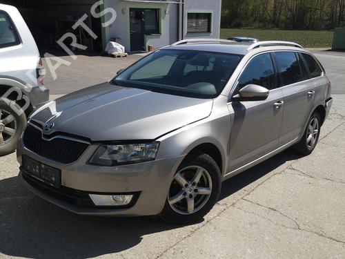 Used Gearbox Gearbox SKODA OCTAVIA III Combi (5E5, 5E6) 1.6 TDI (105 hp) 33819355 33819355