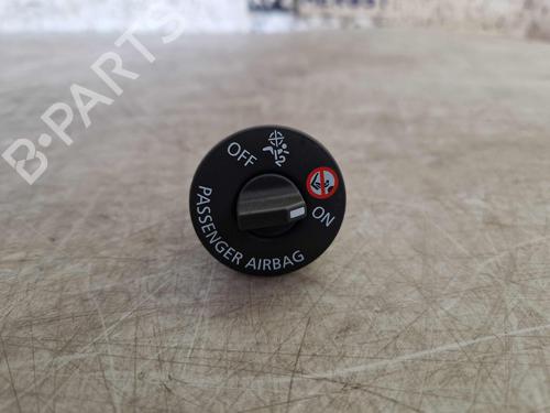 Used Switch DACIA DUSTER (HM_) 1.5 dCi 115 4x4 (HMAD) (116 hp) 30062713