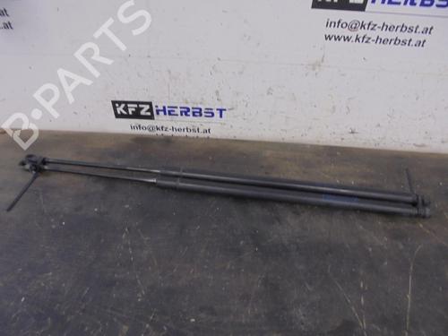 Used Tailgate lift support BMW X3 (E83) 2.0 sd (177 hp) 13061529
