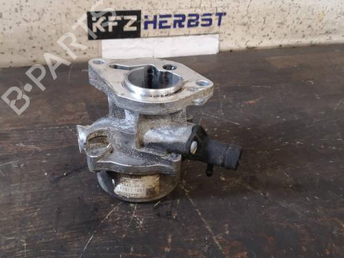 Used Vacuum pump RENAULT MEGANE III Hatchback (BZ0/1_, B3_) 1.5 dCi (BZ0C) (90 hp) 16500070