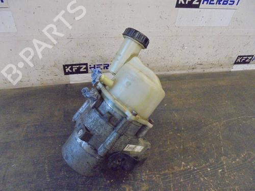 Used Steering pump DACIA SANDERO II 1.5 dCi (90 hp) 13068431