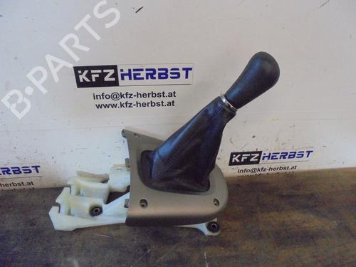 Levier de vitesses TOYOTA RAV 4 II (_A2_) 1.8 (ZCA25_, ZCA26_, ZCA25W, ZCA26W) (125 hp) 12865611