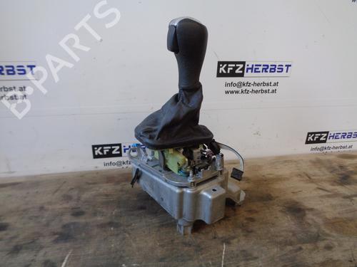 Used Gear lever LAND ROVER RANGE ROVER III (L322) 3.6 D 4x4 (272 hp) 12864313
