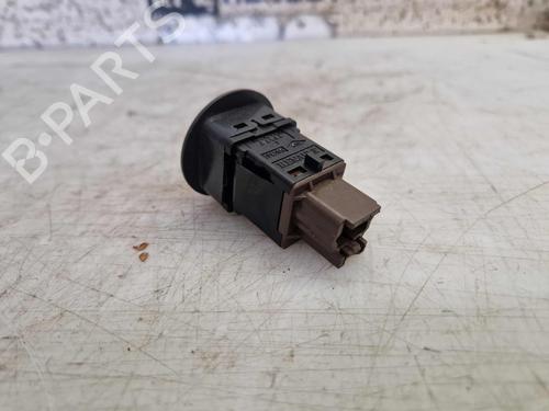 Switch RENAULT MEGANE IV Hatchback (B9A/M/N_) 1.5 dCi 110 (B9A3) | BP28308794I30 