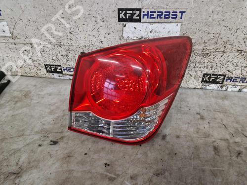 right-taillight-chevrolet-cruze-j300-2009-32017937 main image