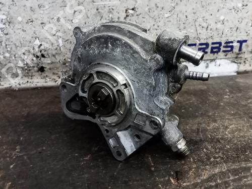 Used Vacuum pump VW TRANSPORTER T5 Van (7HA, 7HH, 7EA, 7EH) 2.5 TDI (130 hp) 24923862