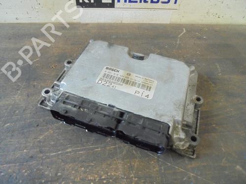 Calculateur moteur (ecu) PEUGEOT BOXER Van (244) 2.2 HDi (101 hp) 9648608580 | 0281010484