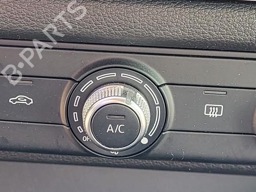Used Climate control Climate control 39266867 39266867