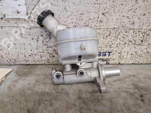 Used Brake master cylinder Brake master cylinder FORD TRANSIT V363 Van (FCD, FDD) 2.0 EcoBlue RWD (130 hp) 32702355 32702355