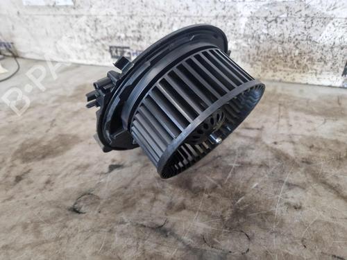 Used Heater blower motor Heater blower motor VW GOLF VIII (CD1, DA1) 2.0 TDI (116 hp) 39737933 39737933