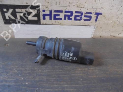 Sprinklervæskepumpe MERCEDES-BENZ E-CLASS (W212) E 350 BlueTEC 4-matic (212.094) (252 hp) 13068337