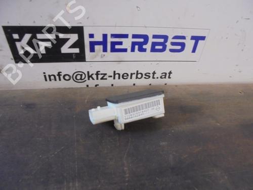 Used Electronic sensor RENAULT SCÉNIC III (JZ0/1_) 1.5 dCi (110 hp) 12885047