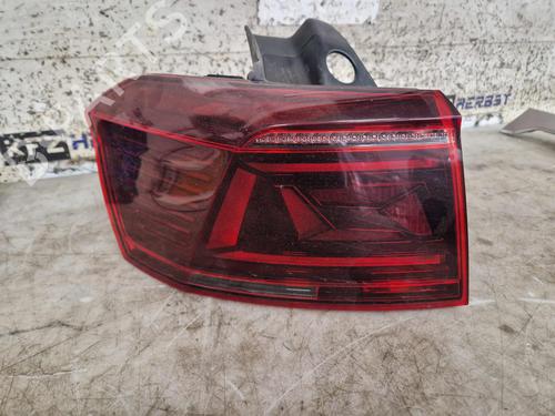 Used Left taillight VW PASSAT B8 Variant (3G5, CB5) 2.0 TDI (200 hp) 32435951