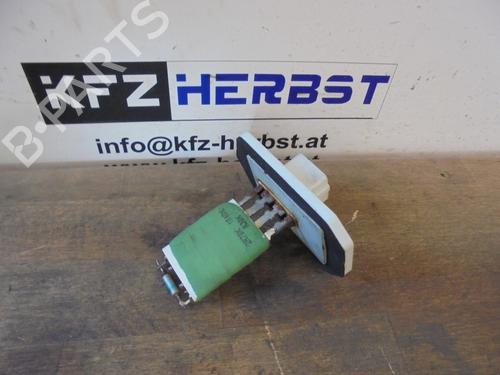 Resistencia calefacción TOYOTA YARIS (_P1_) 1.0 (SCP10_, SCP10R) (68 hp) 12865070