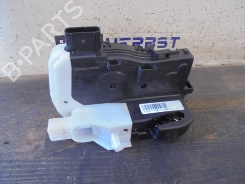 Used Front right lock HYUNDAI ix35 (LM, EL, ELH) 2.0 CRDi 4WD (184 hp) 12887700