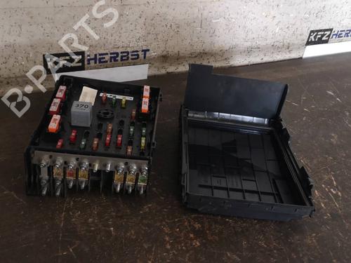Used Fuse box VW PASSAT B7 (362) 2.0 TDI (140 hp) 20084994