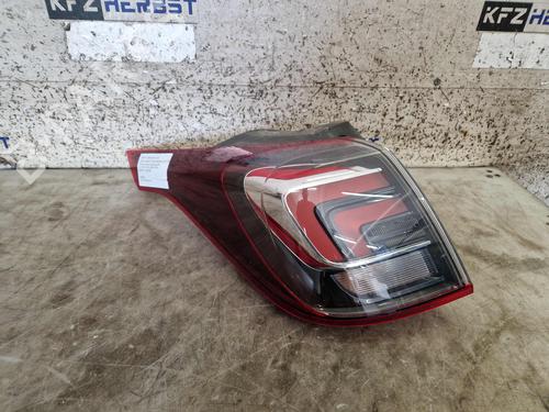 Venstre baglygte Venstre baglygte OPEL CROSSLAND X / CROSSLAND (P17, P2QO) 1.2 (75) (110 hp) 34212565 34212565