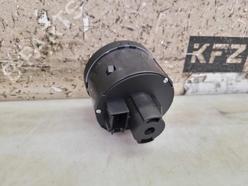 Headlight switch VW GOLF VI Variant (AJ5) 1.6 TDI | BP23644747I24 