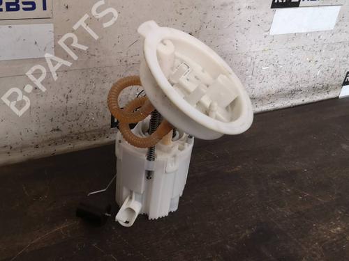 Used Fuel pump BMW 3 (F30, F80) 318 d (143 hp) 12878975
