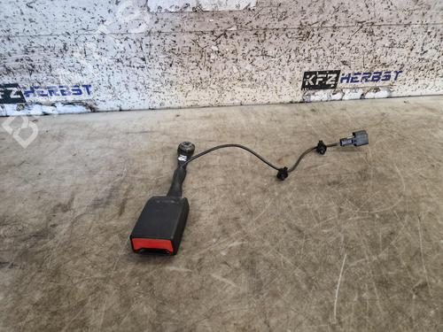 front-right-belt-tensioner-chevrolet-trax-2012-34721531 main image