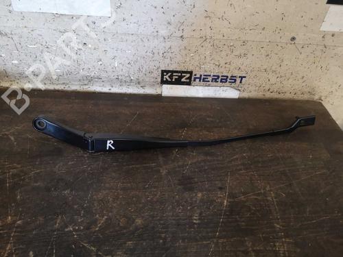 Used Front windshield wiper arm OPEL ASTRA K Sports Tourer (B16) 1.6 CDTi (35) (136 hp) 22280623