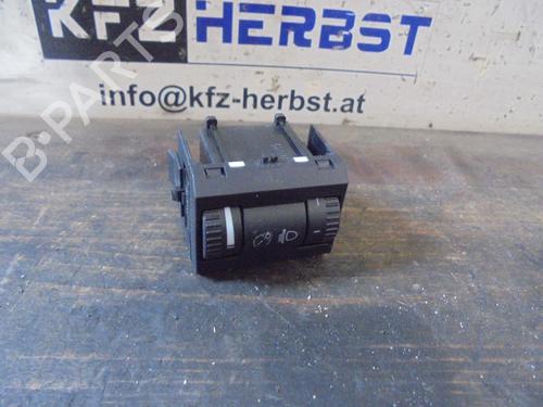 Used Headlight adjuster motor SKODA SUPERB II (3T4) 1.6 TDI (105 hp) 13061702