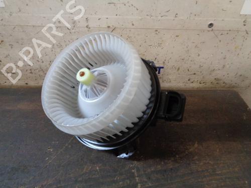 Used Heater blower motor FORD MONDEO V Turnier (CF) 2.0 TDCi (150 hp) 12872032