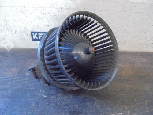 Used Heater blower motor FORD FIESTA VI (CB1, CCN) 1.6 TDCi (90 hp) 12869279