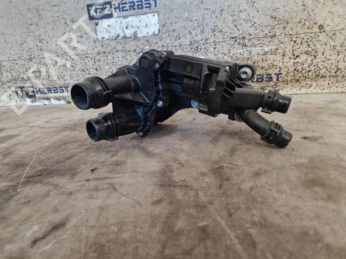 Used Thermostat housing Thermostat housing VW TOURAN (5T1) 2.0 TDI (150 hp) 39976692 39976692