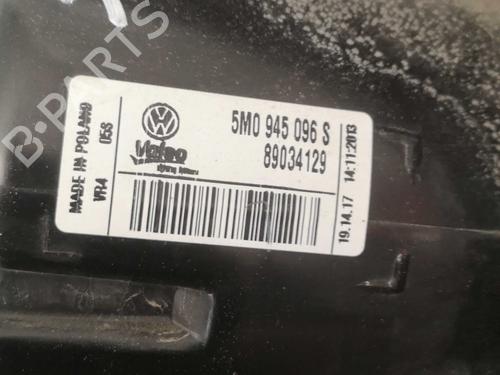 Right taillight VW GOLF PLUS V (5M1, 521) 1.6 TDI | BP22285224C35 