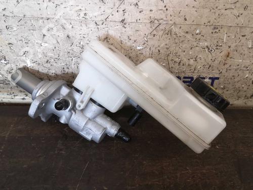 Used Brake master cylinder AUDI Q4 SUV (F4B) 50 e-tron quattro (300 hp) 22290362