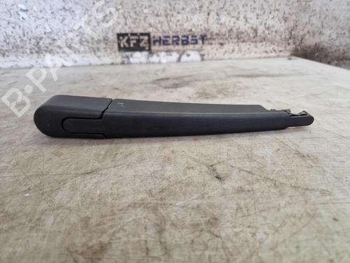 Used Rear windshield wiper arm KIA SPORTAGE IV (QL, QLE) 1.6 CRDi Eco-Dynamics+ AWD (136 hp) 28152105